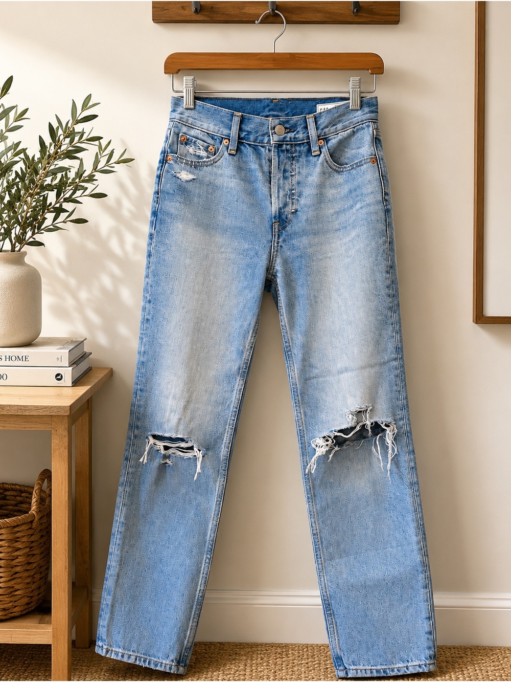 GAP ’90s Straight High Rise Distressed Jeans Light Wash Size 25